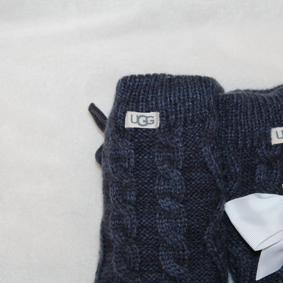 NWT WOMEN'S GIRLS SWEATER POM FLEECE LINED SLIPPERS SOCKS NAVY BLUE - Picture 3 of 4